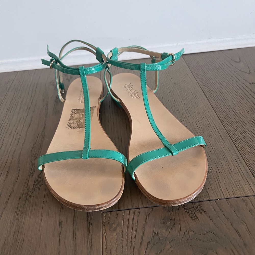Max Mara leather sandals